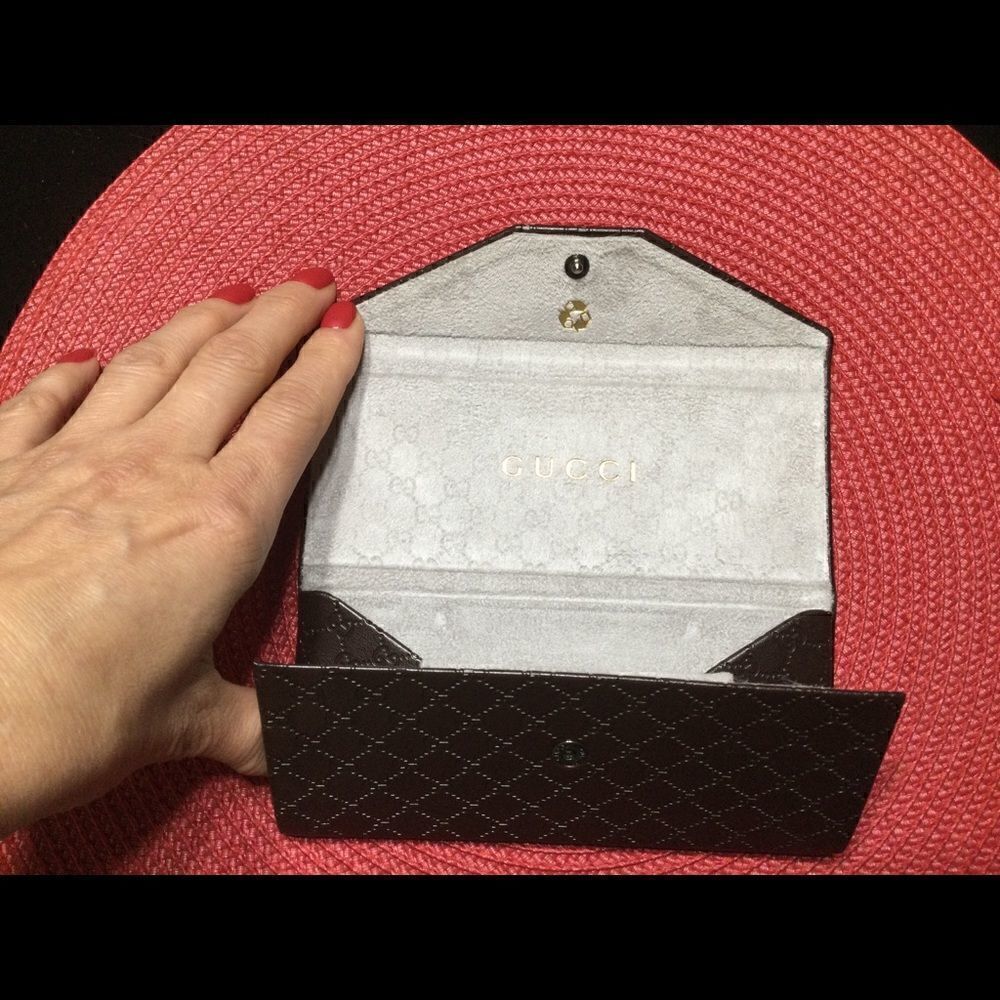 GUCCI Eyeglasses Case - Picture 3 of 9